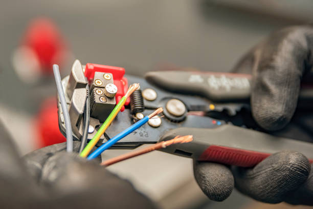 Best Emergency Electrical Repair  in Edgewood, NM