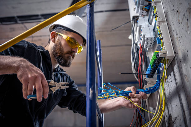 Best Electrical Outlet Repair  in Edgewood, NM